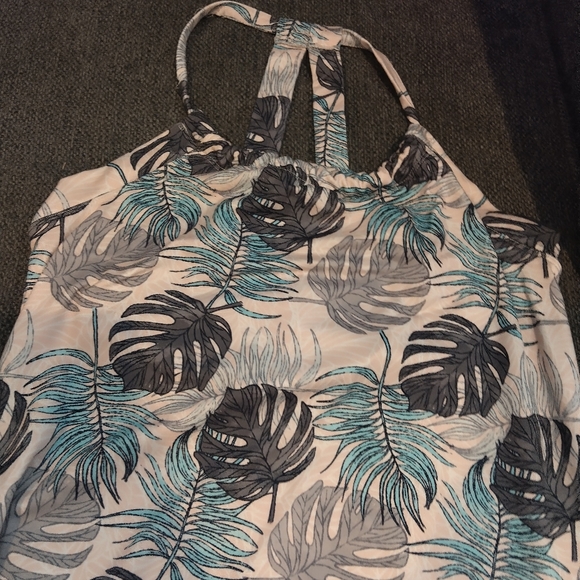 Dress - Picture 4 of 4